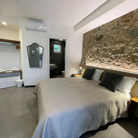 Il Canneto 4* ססטרי לבאנטה